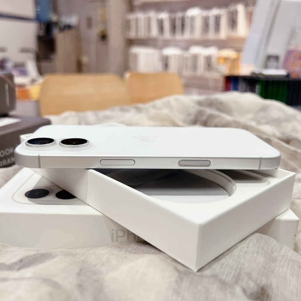 二手 iPhone16 128G 白色*32213（店家保固）