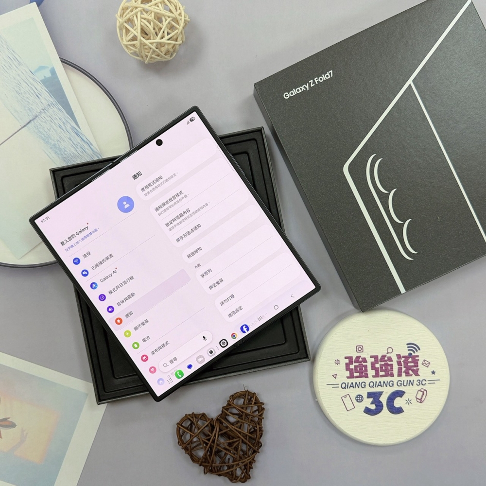 歸仁- 二手三星 Z Fold 7 12+256G 鈦黑色*74898（店家保90天）