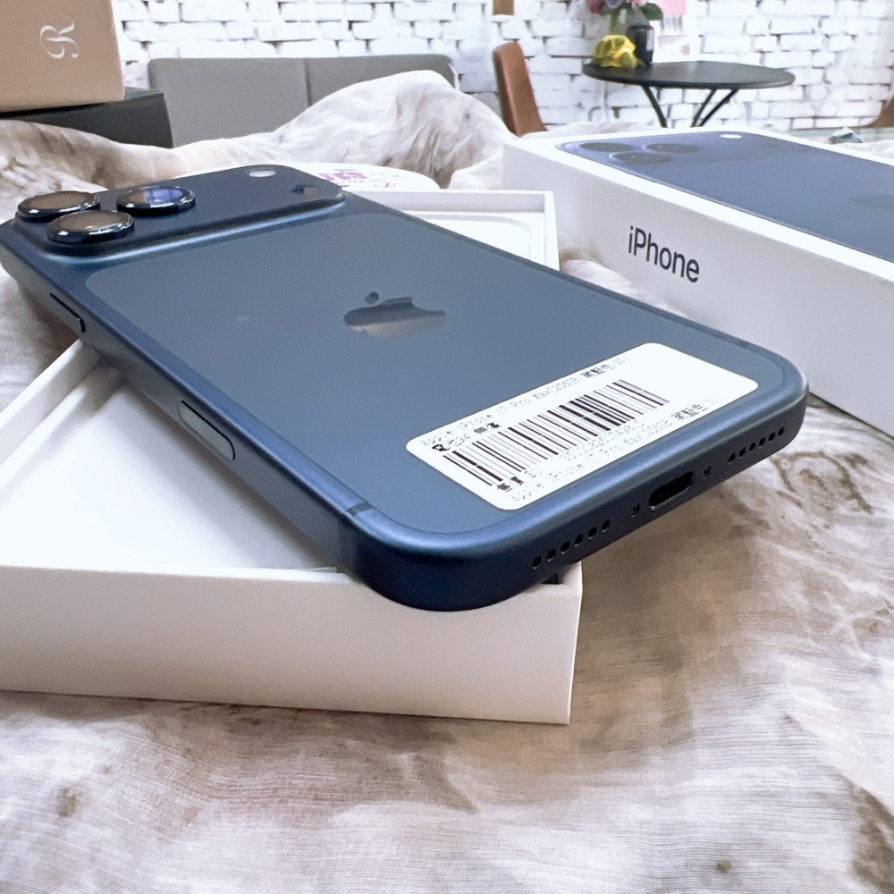 二手 iPhone17ProMax 256G 藍色*49815(店家保固365天)