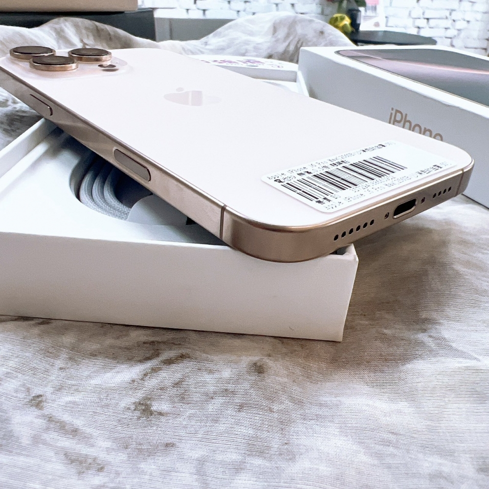 二手-iPhone16 Pro MAX 256G 金色#65952（店家保固365天）