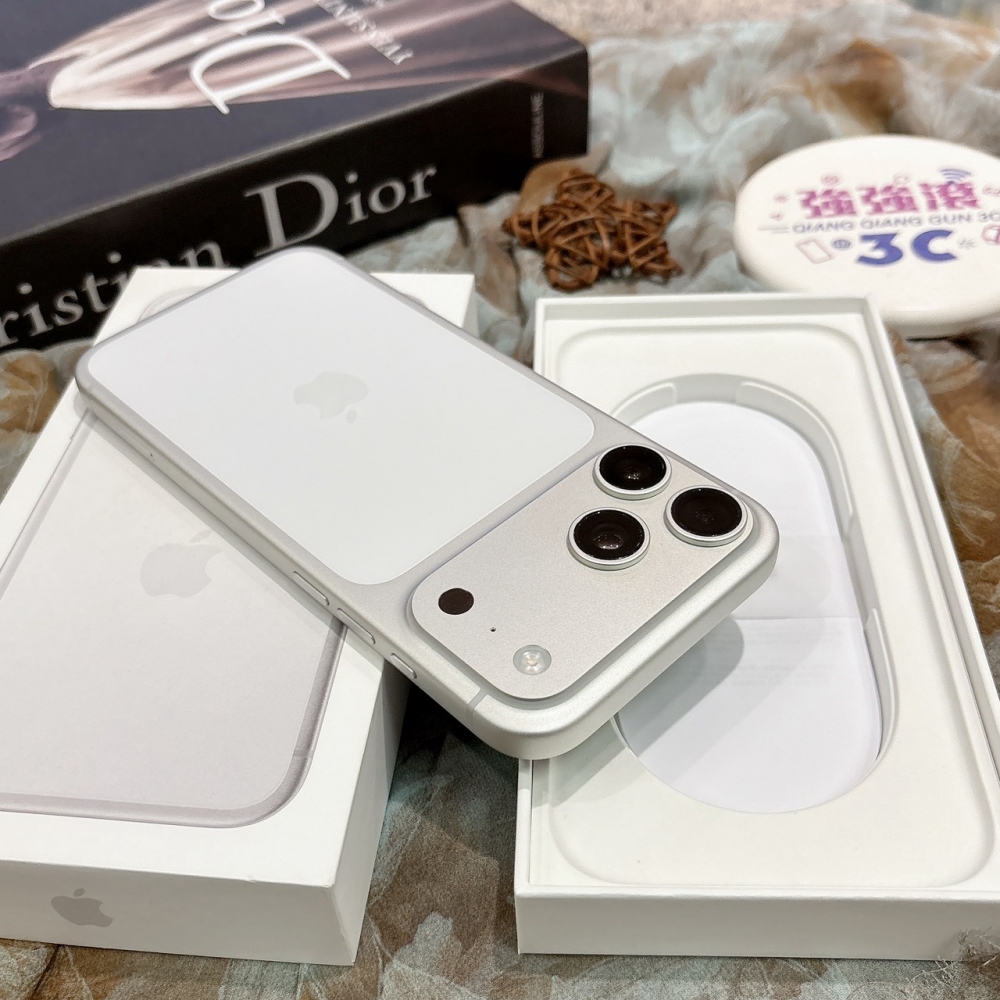 二手 iPhone17ProMax 256G 銀色*29104（原廠保固）
