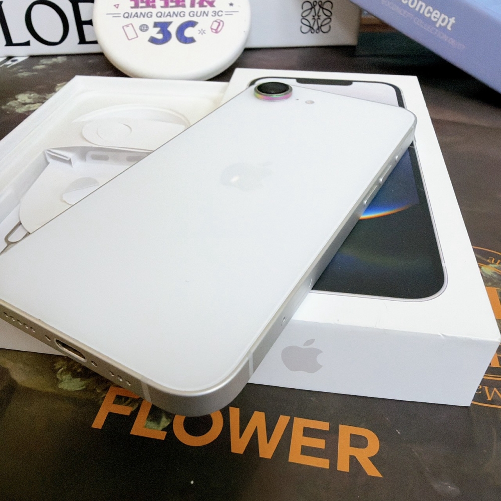 鹽行-二手 16E 256G 白色 #98610(店家保固)