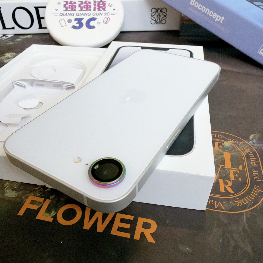 鹽行-二手 16E 256G 白色 #98610(店家保固)