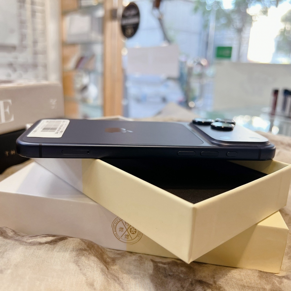 二手 iPhone17ProMax 512G 藍色*64587(店家保固365天)