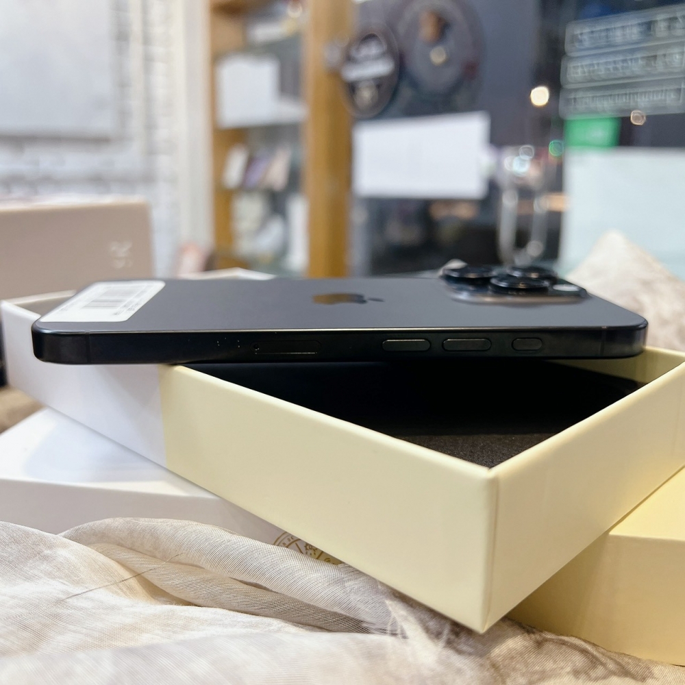 二手iPhone 16PRO 256G 黑色*58051(店家保365天)