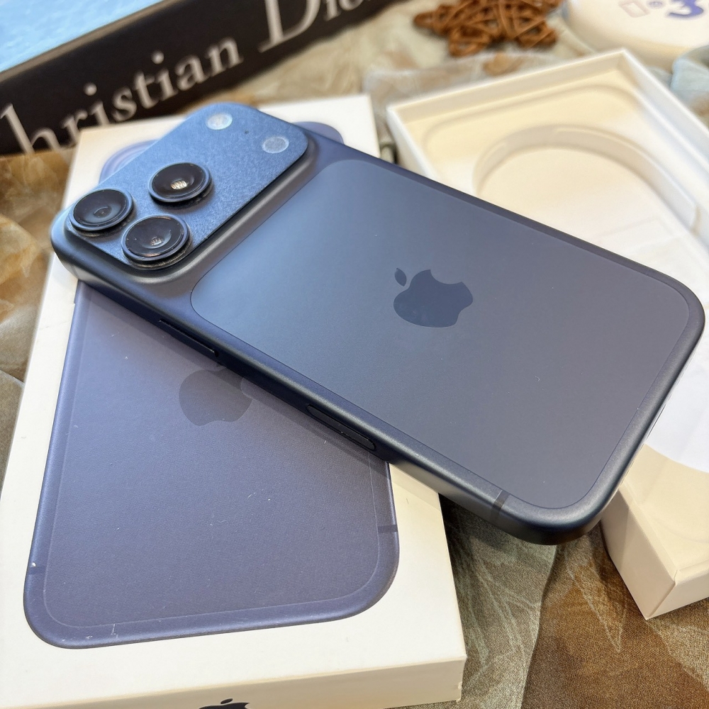 二手 iPhone17Pro 1TB 藍色*08547（原廠保固）
