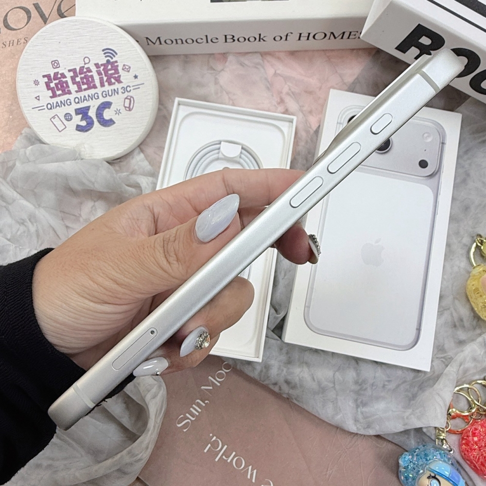 歸仁- 二手iPhone 17pro max 256G 銀色*97973(店家保365天)