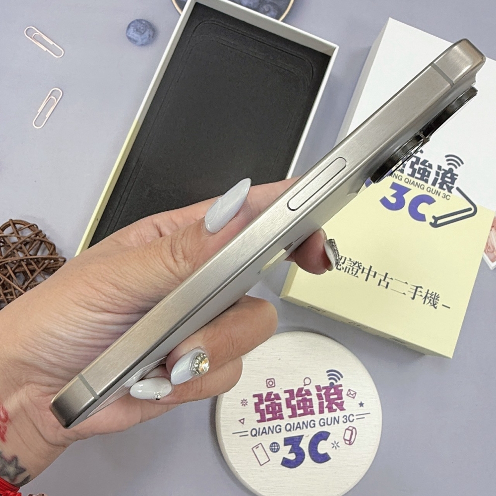 歸仁- 二手iPhone 15PRO 256G 原鈦色*96109（店家保365天）
