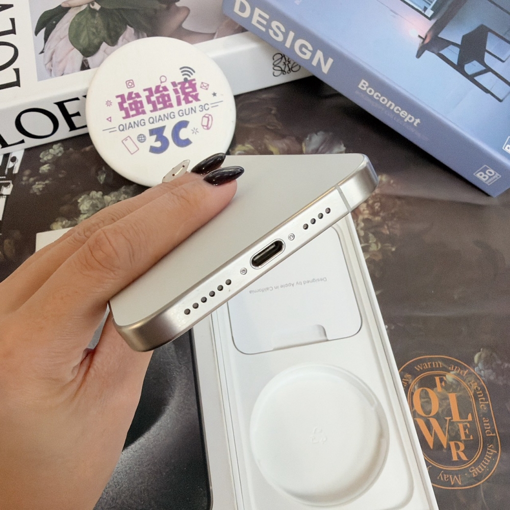 鹽行-二手 15 pro max  256G 白色 #14018（店家保固）