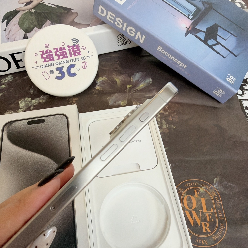 鹽行-二手 15 pro max  256G 白色 #14018（店家保固）