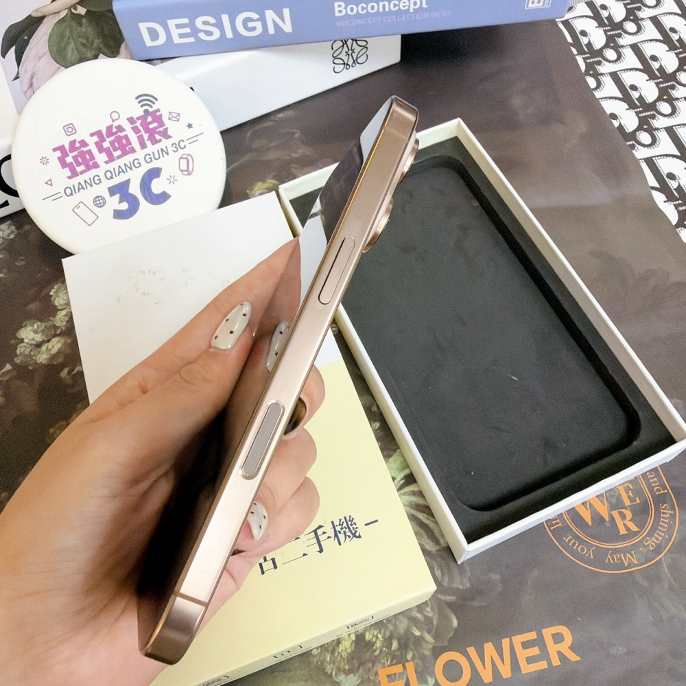 鹽行-二手 16 pro 128G 金色 #75633（店家保固）