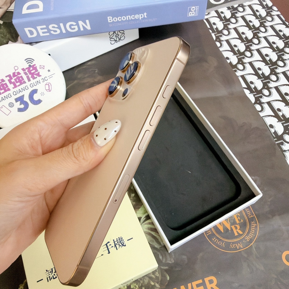 鹽行-二手 16 pro 128G 金色 #75633（店家保固）