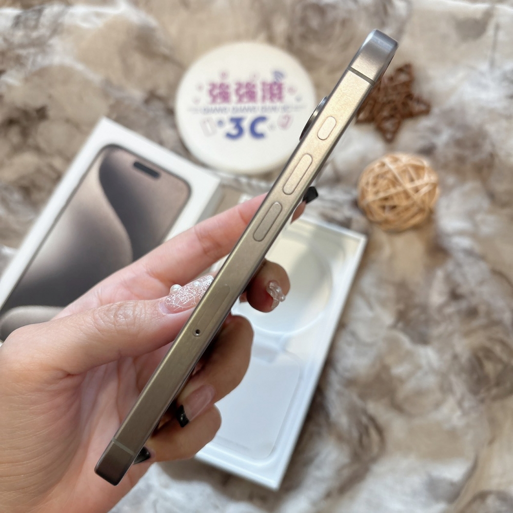 二手iPhone 15PRO 256G 原鈦色*13684（店家保365天）