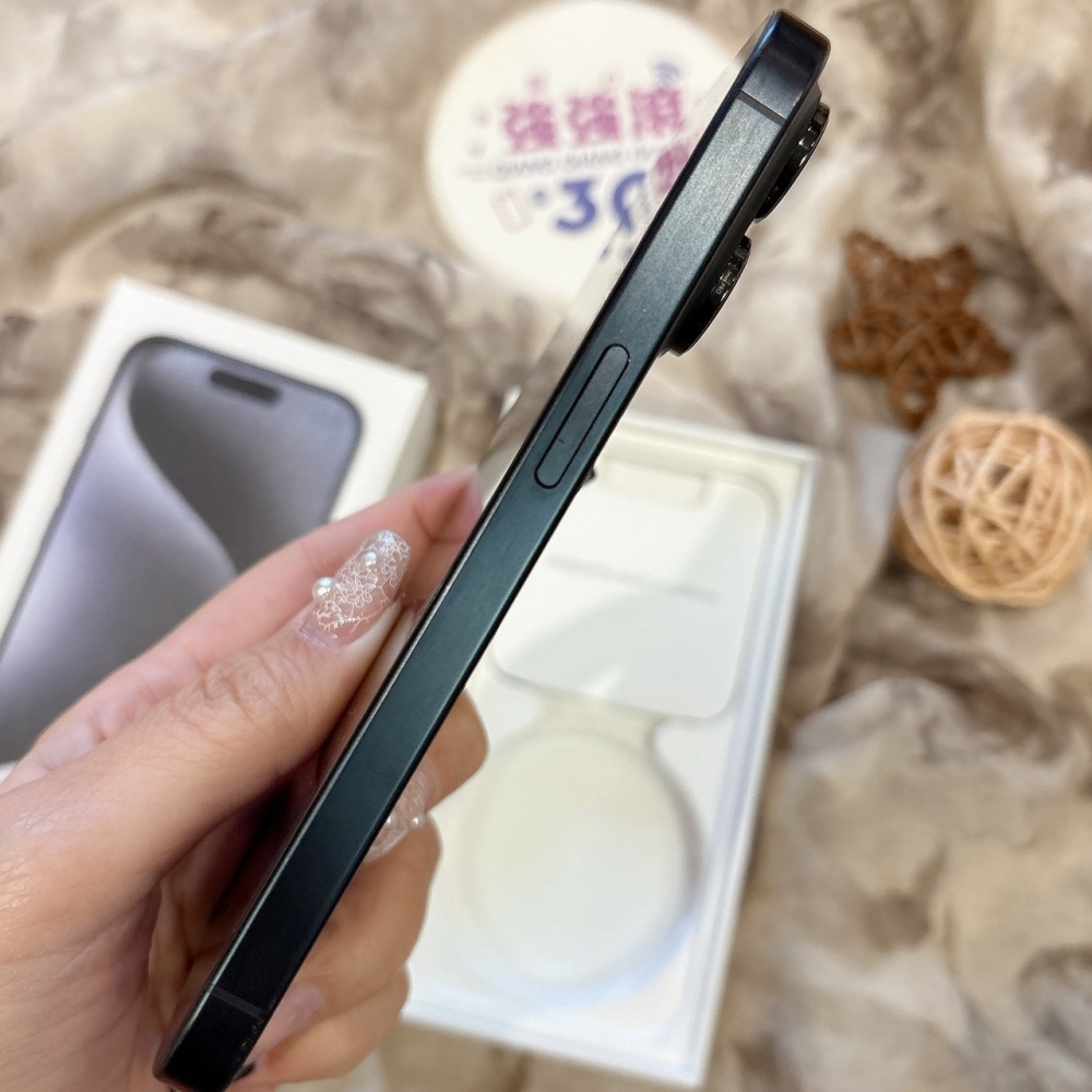二手iPhone 15PRO 256G 原鈦色*49249(店家保365天)