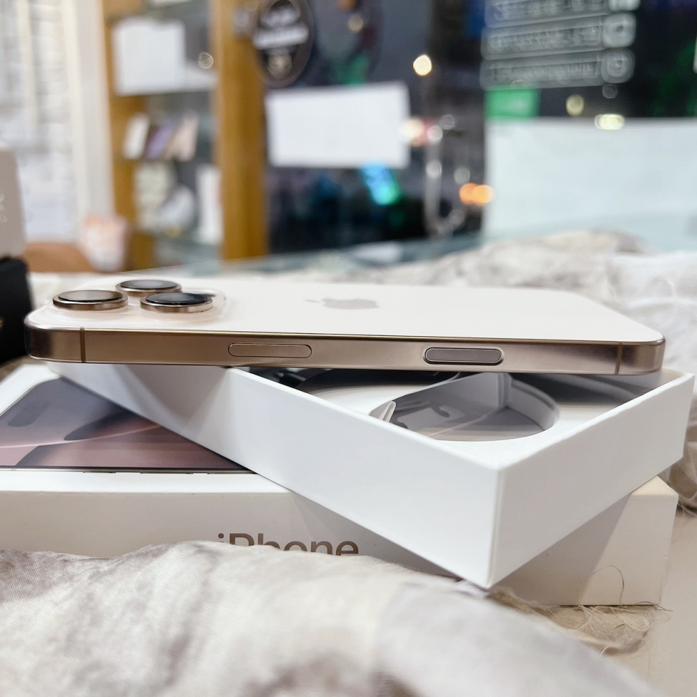 二手 iPhone16Pro 128G 金色*17342(店家保固)
