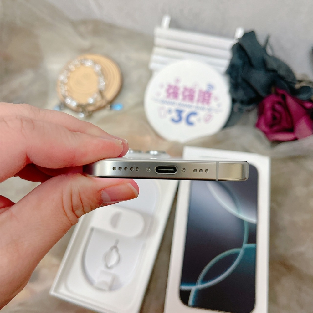 佳里-二手- iPhone16 Pro 256G 白色#44488 （店家保固）