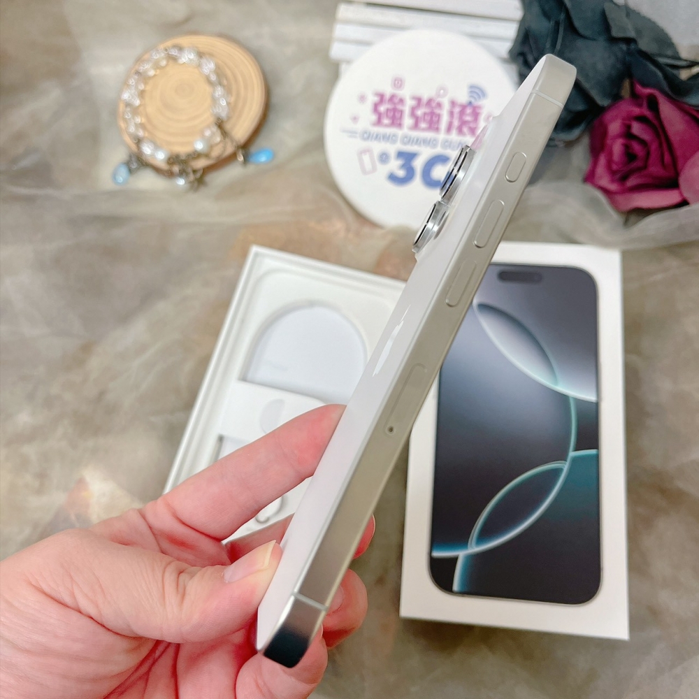 佳里-二手- iPhone16 Pro 256G 白色#44488 （店家保固）