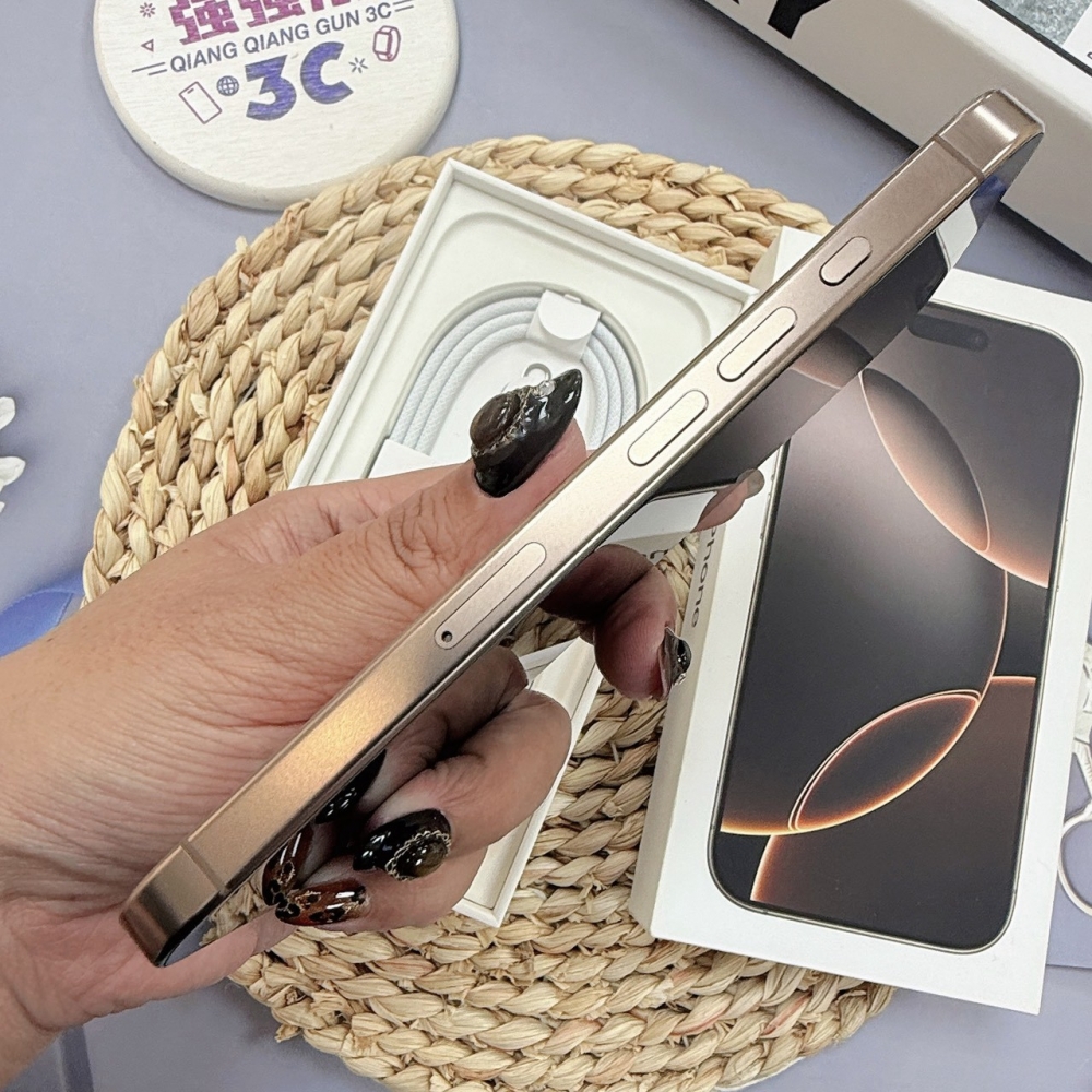 歸仁- 二手iphone16PRO 256G 金色*99616（店家保固365天）