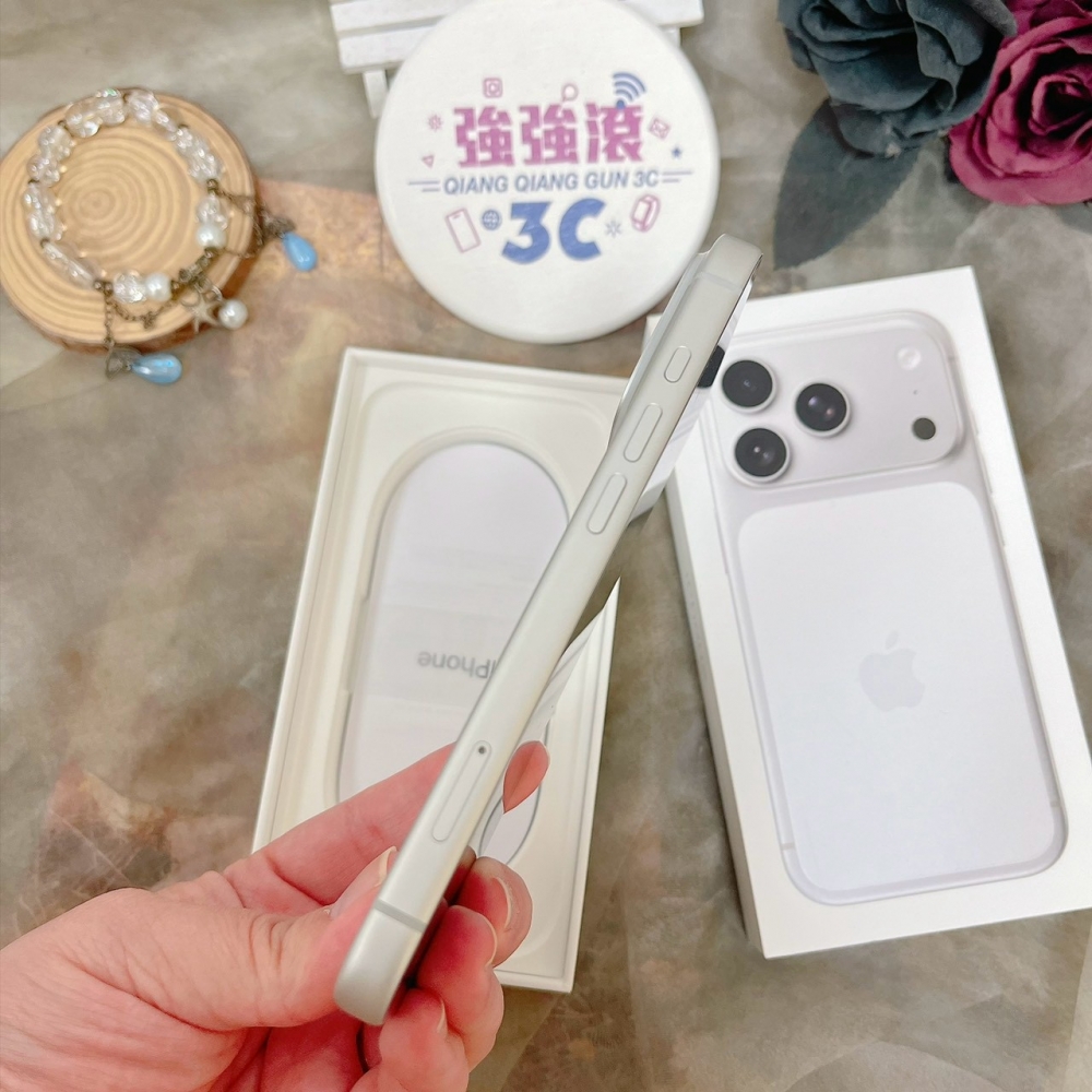 佳里-二手- iPhone17 Pro 256G 銀色#90911 (店家保固)
