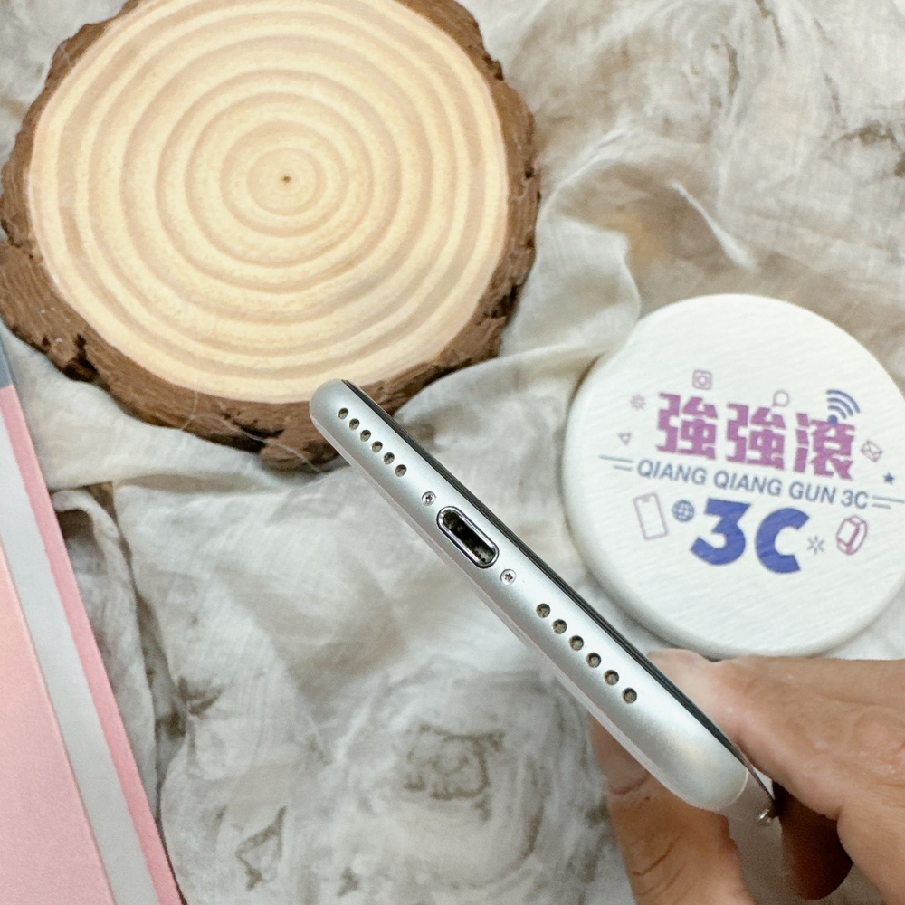 二手 美版 iPhone SE2 64G 白色*71557(店家保固)