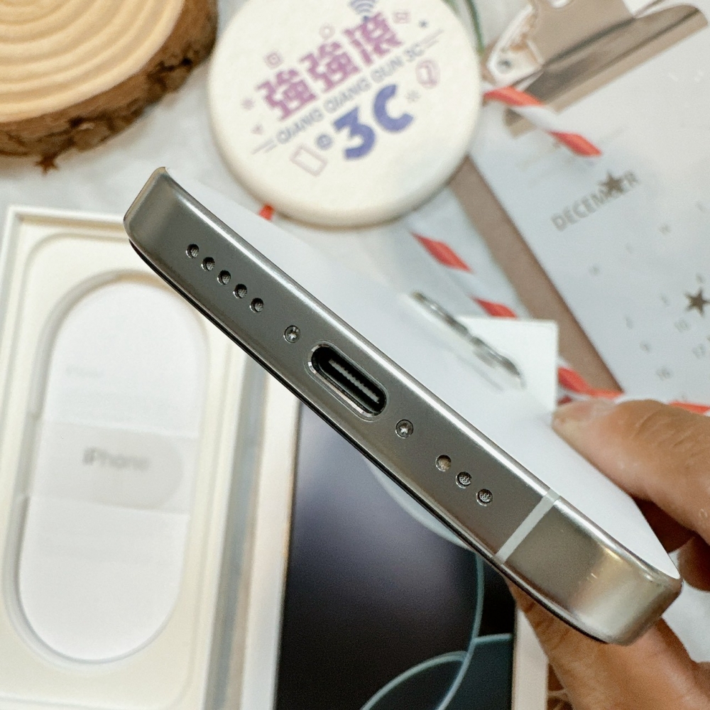 二手 iPhone16Pro 128G 白色*38242（店家保固）