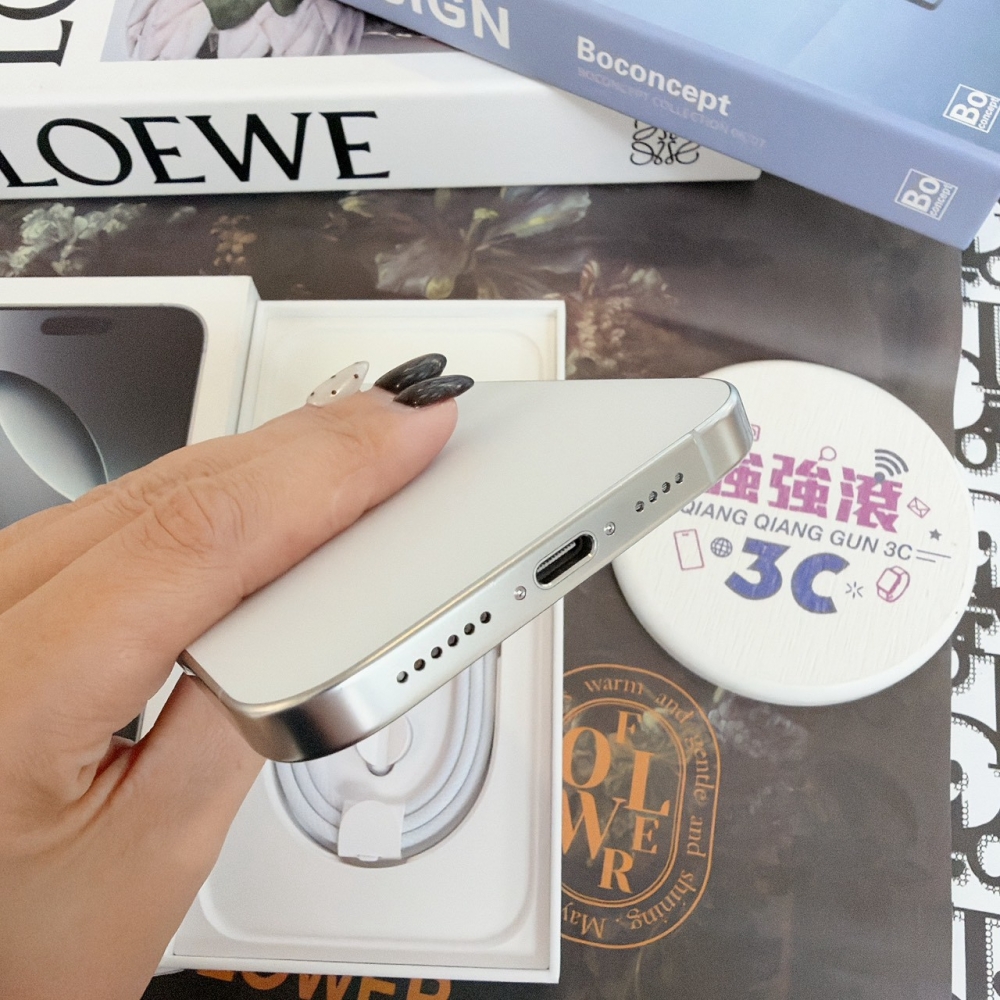 鹽行-二手 16 pro max 256G 白色 #56284（店家保固）
