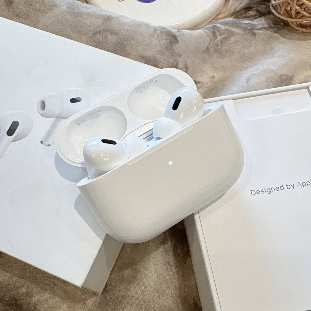 二手 Air Pods Pro2 USB-C *216V1(原廠保固)