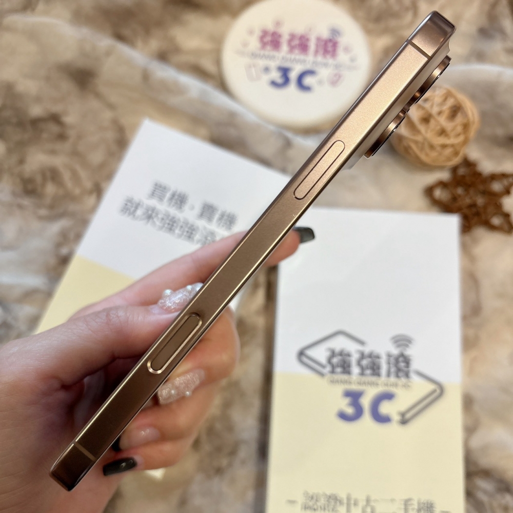 二手 iPhone16Promax 512G 金色*04031(店家保固)