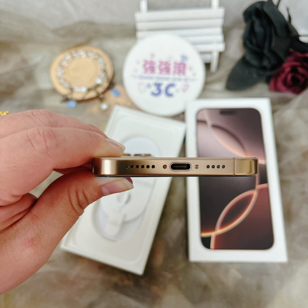 佳里-二手- iPhone16 Pro Max 256G 金色#74258 (店家保固)