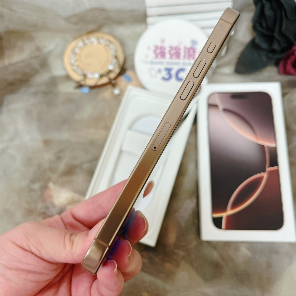 佳里-二手- iPhone16 Pro Max 256G 金色#74258 (店家保固)