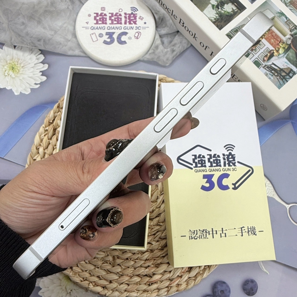歸仁- 二手iphone 16E 128G 白色*58138（店家保365天）