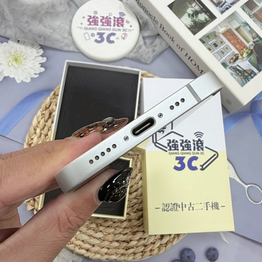 歸仁- 二手iphone 16E 128G 白色*58138（店家保365天）