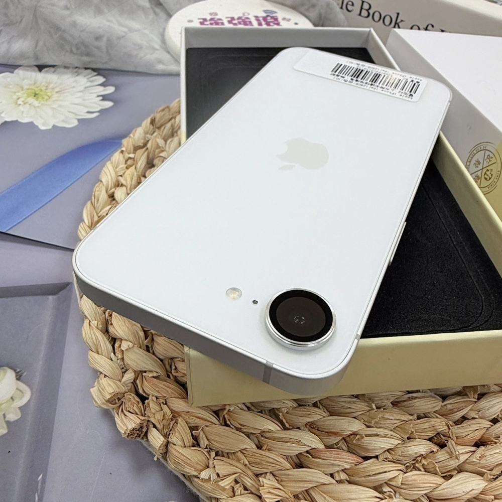 歸仁- 二手iphone 16E 128G 白色*58138（店家保365天）