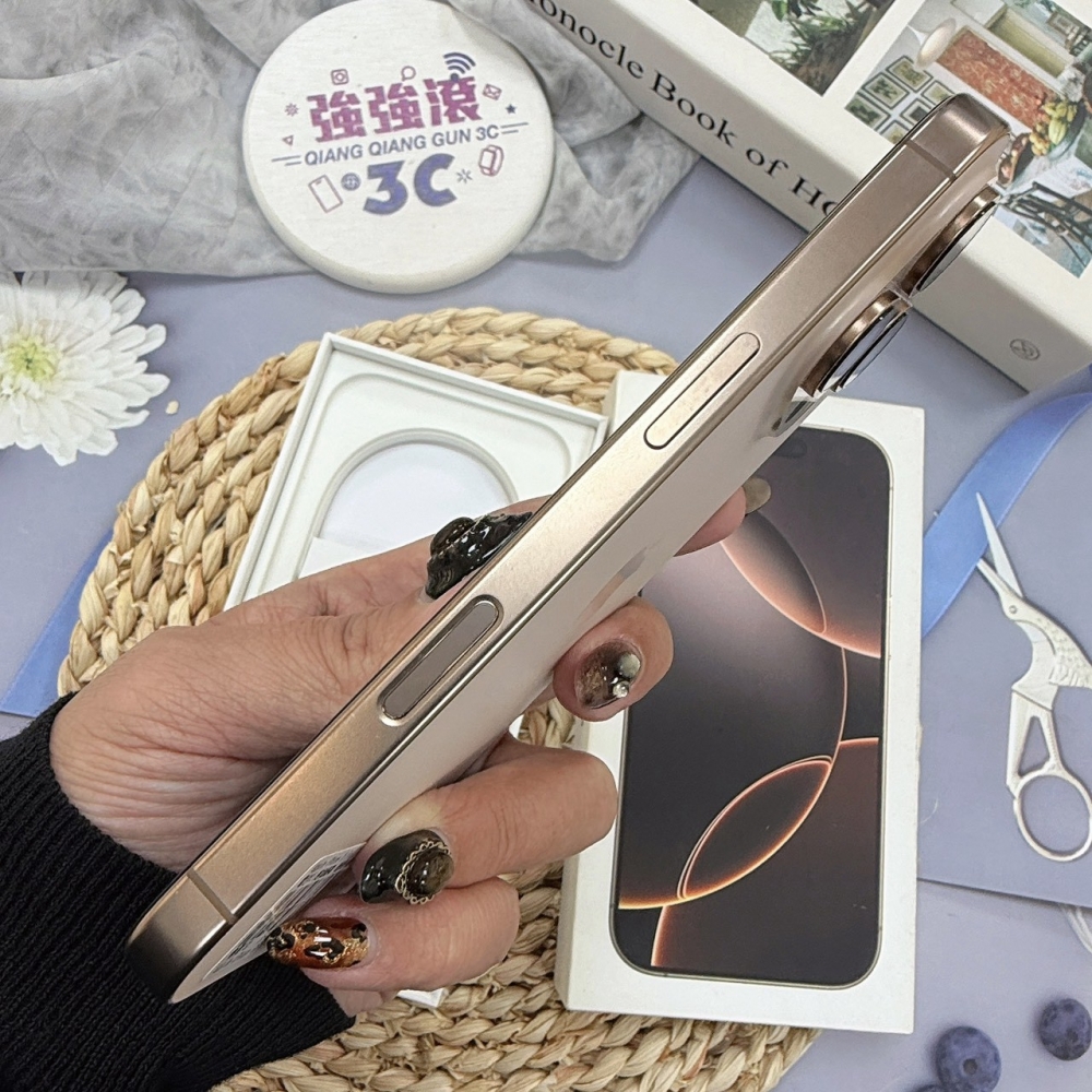 歸仁- 二手iphone 16 pro 128G 金色*03271(店家保365天)