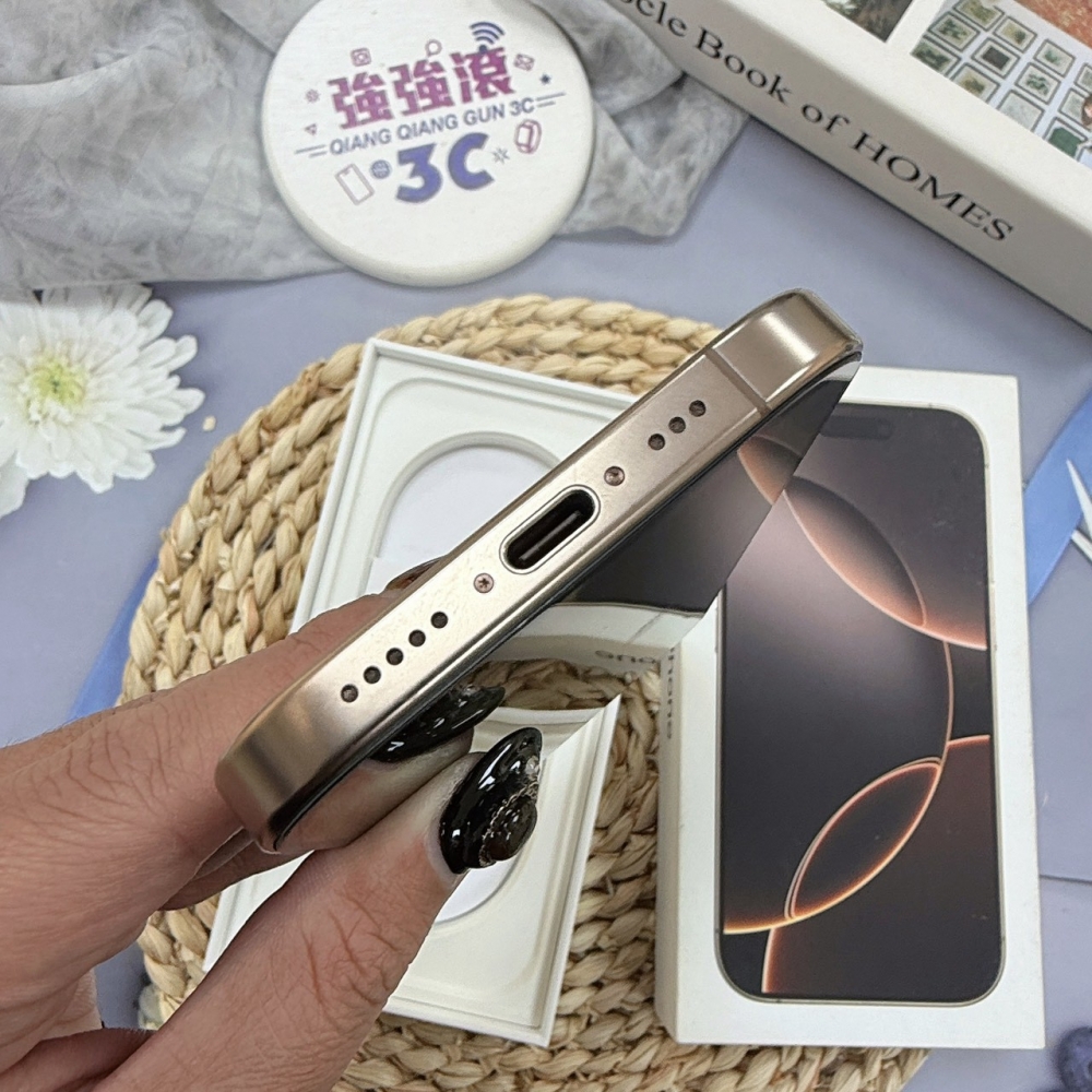 歸仁- 二手iphone 16 pro 128G 金色*03271(店家保365天)