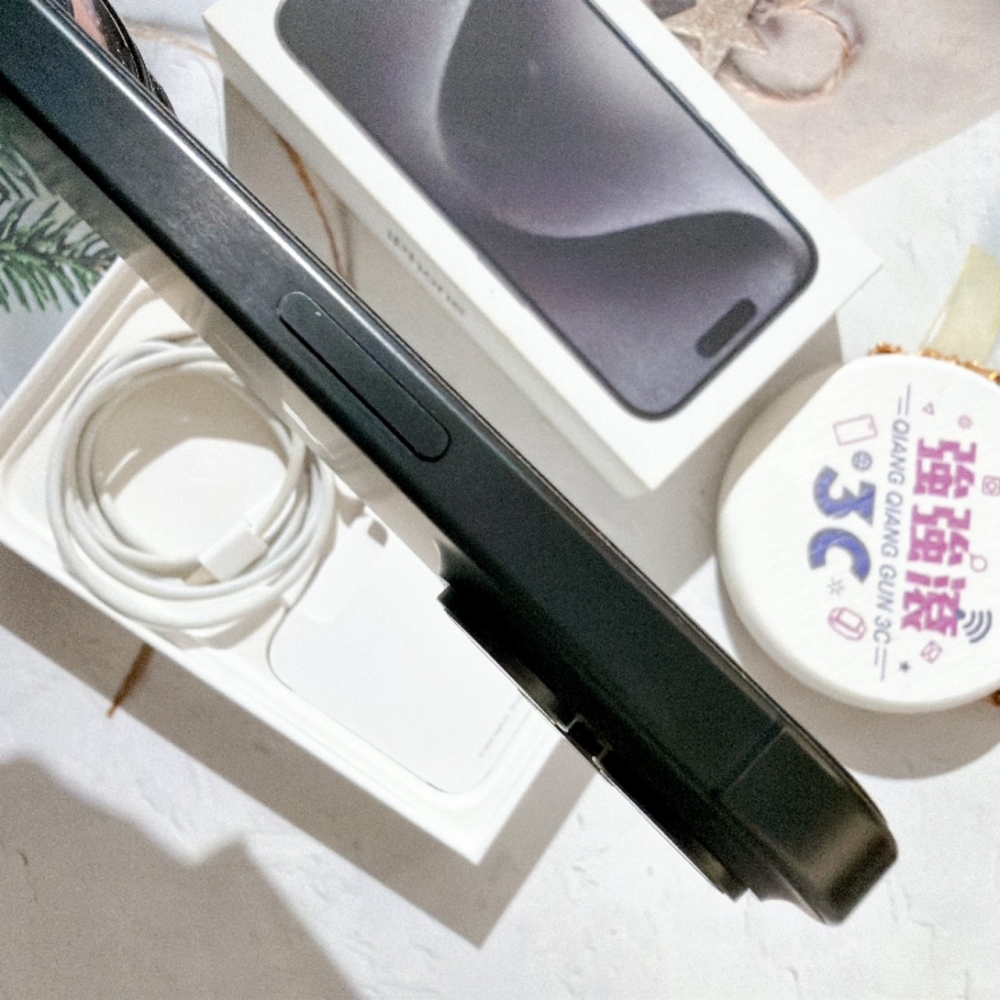 善化-二手 iPhone15 Pro 256G 黒色#22317（店家保固）