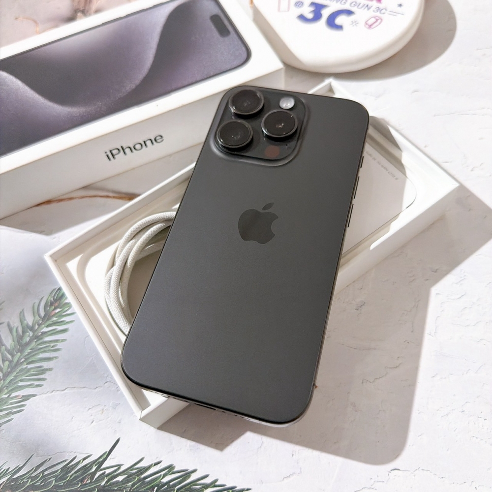 善化-二手 iPhone15 Pro 256G 黒色#22317（店家保固）
